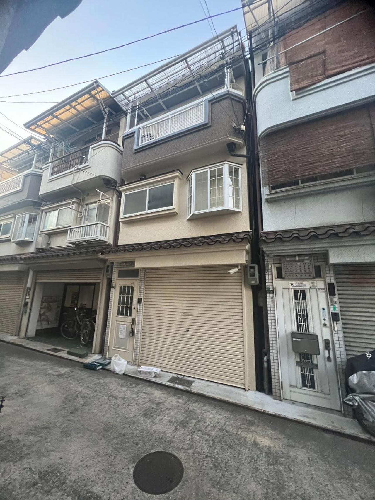 無料駐車場有車種制限有!usjまで近く!空庭温泉徒歩圏海遊館!最大7名 * Ōsaka